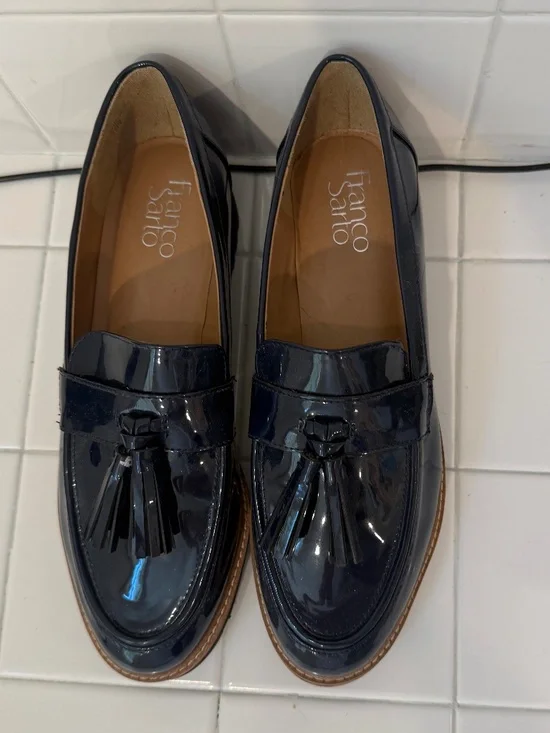 New Frank Sarto Navy Patent Leather Loafer with Tassel Size 8.5 - Picture 2 of 3